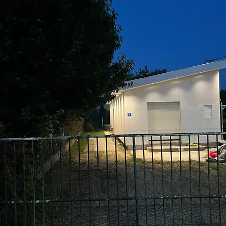 Sony Apartman-private Parking Is Free - Jacuzzi Is Free Ягодина