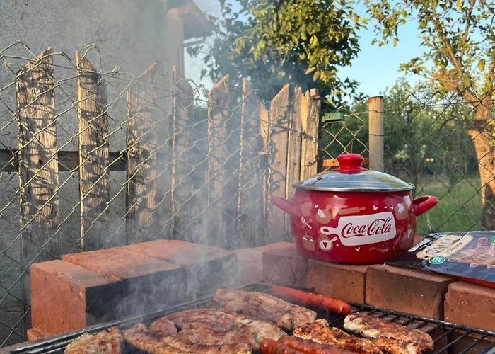 Дом отдыха Sony Apartman-private Parking Is Free - Jacuzzi Is Free Ягодина